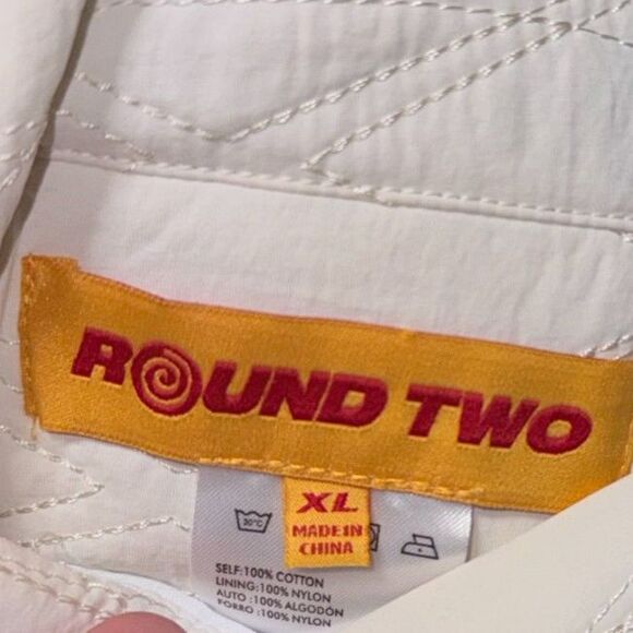 Round Two Reversible Quilted Jacket XL Cream Blue Heavyweight Hoodie BNWT - Picture 2 of 5